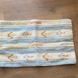 Pottery Barn Blue and Cream Woven pillowcase